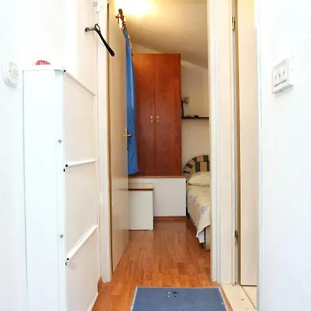 Apartman Apartments With A Parking Space Okrug Gornji, Ciovo - 1107
