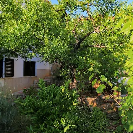 公寓 With Parking Space Okrug Gornji, Ciovo - 1107